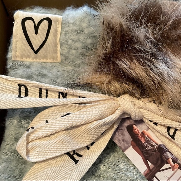 Rae Dunn BLESSED Box Set Knit Hat and Matching Scarf with Heart BRAND NEW!! - Picture 2 of 6